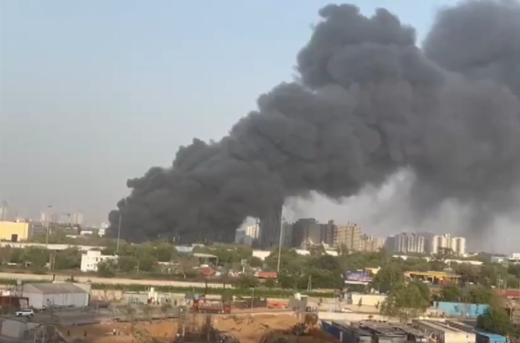 Major fire erupts at packaging unit in Gurugram