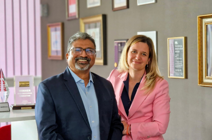A galvanised Soma inaugurates centre in Thane